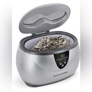Magnasonic jewelry cleaner and eyeglass cleaner